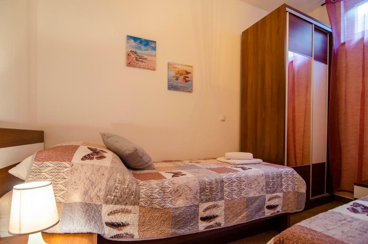 Apartments Sara 4 Bol Kültér fotó