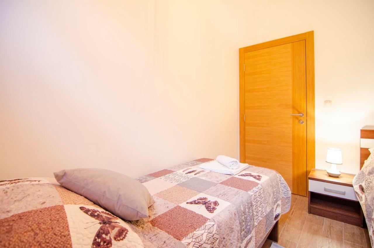 Apartments Sara 4 Bol Kültér fotó