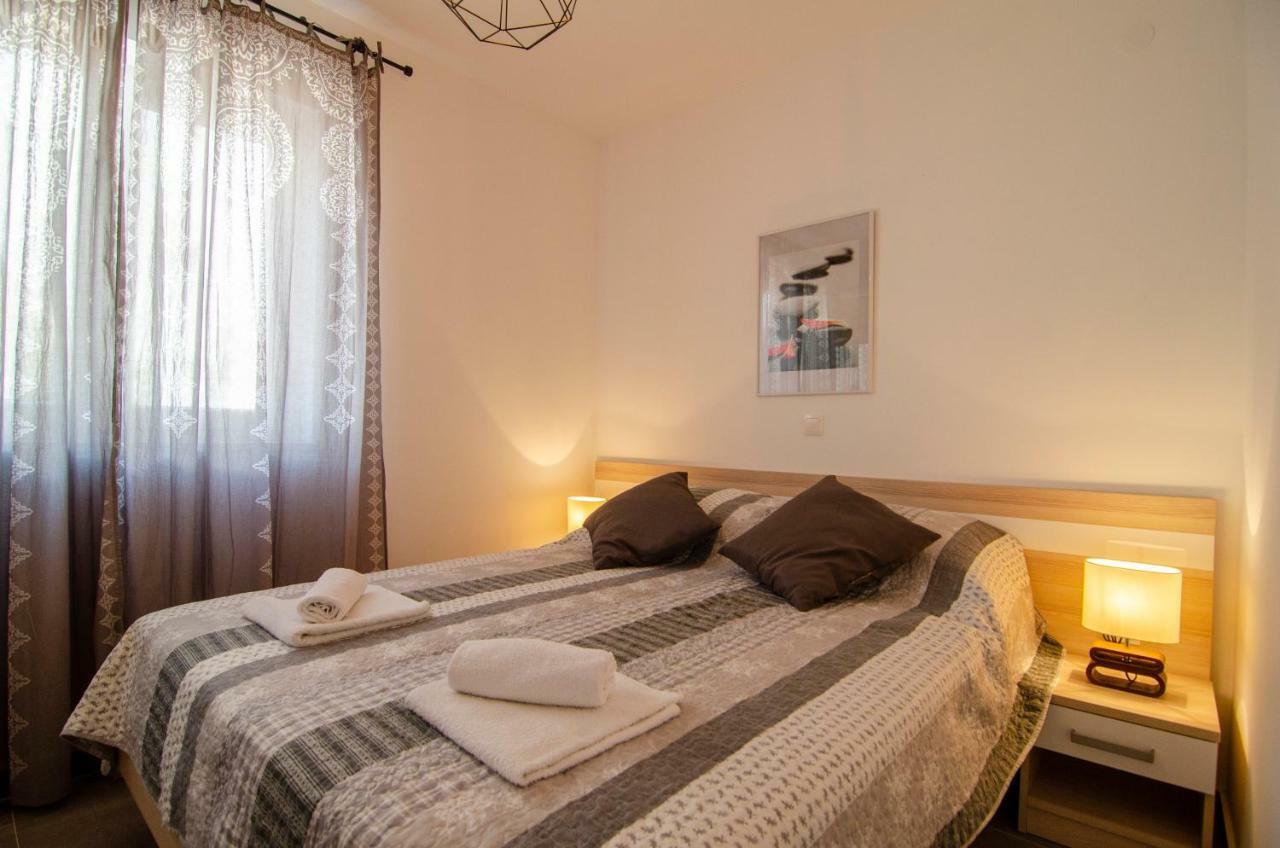 Apartments Sara 4 Bol Kültér fotó