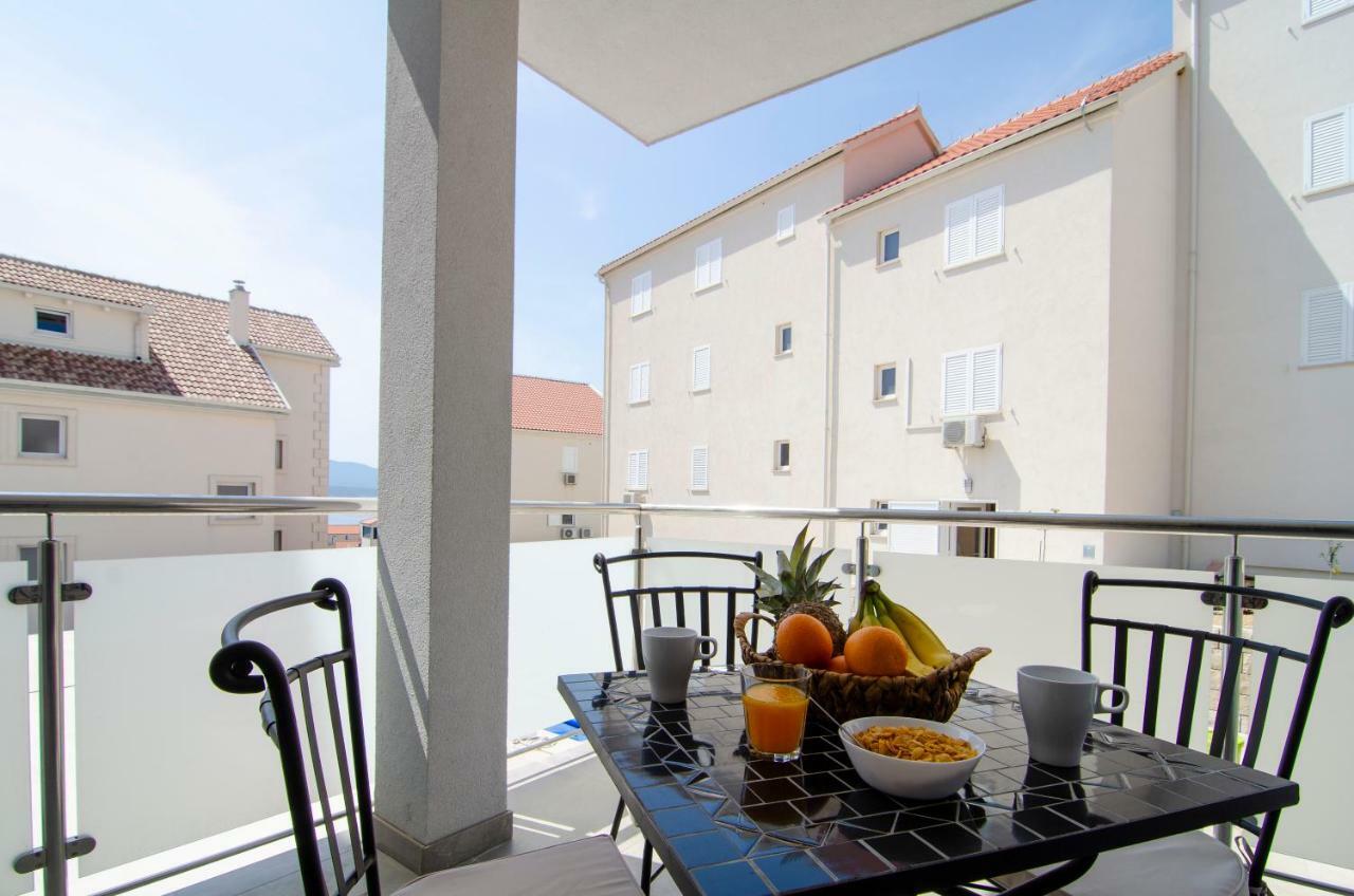 Apartments Sara 4 Bol Kültér fotó