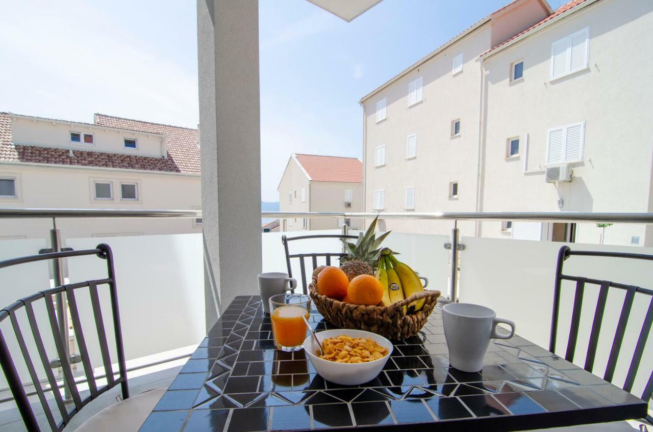 Apartments Sara 4 Bol Kültér fotó