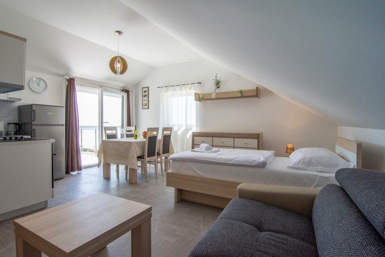 Apartments Sara 4 Bol Kültér fotó